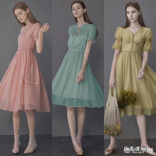 开启夏日清新之旅,有哪些时尚又优雅的连衣裙搭配?