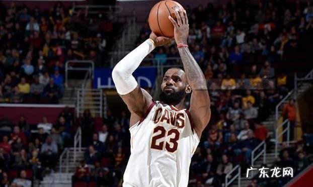 如何看待詹姆斯生涯1082场比赛里首次被驱逐?