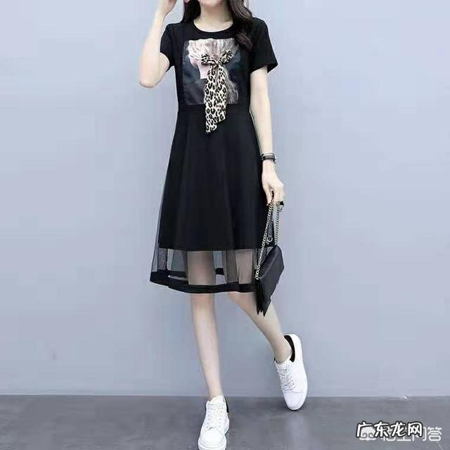 很喜欢豹纹,但又觉得老气,不知道怎么搭配比较好,麻烦推荐一下?