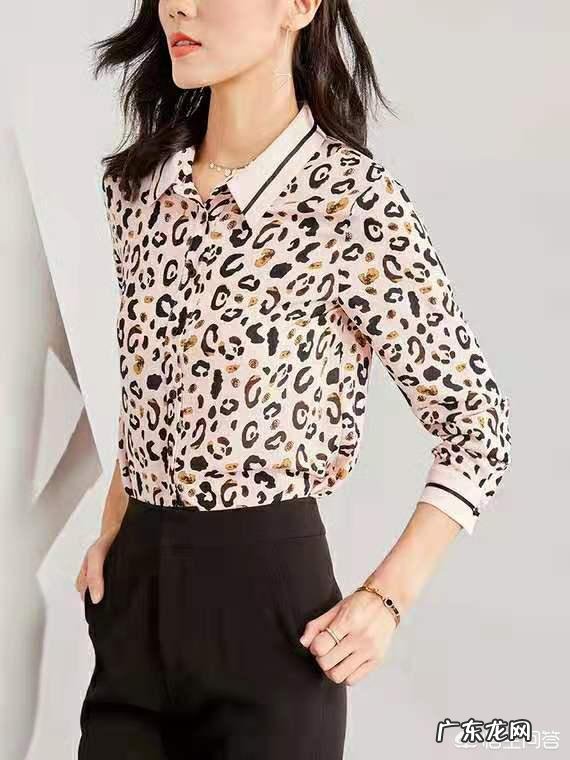 很喜欢豹纹,但又觉得老气,不知道怎么搭配比较好,麻烦推荐一下?