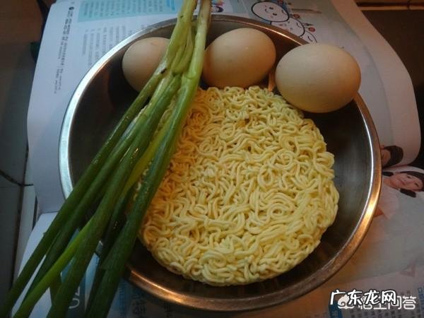 用鸡蛋煮面的做法是什么?