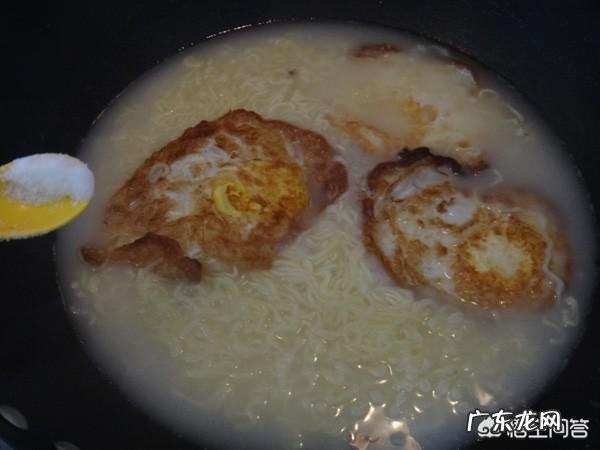 用鸡蛋煮面的做法是什么?