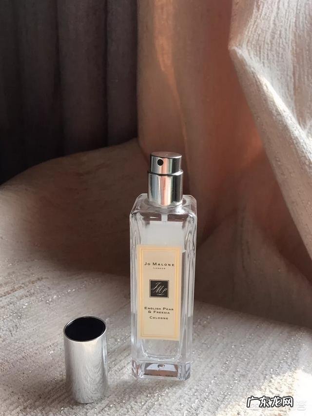 最近很喜欢淡香水，有哪些留香时间长，味道很舒服的淡香水推荐吗？