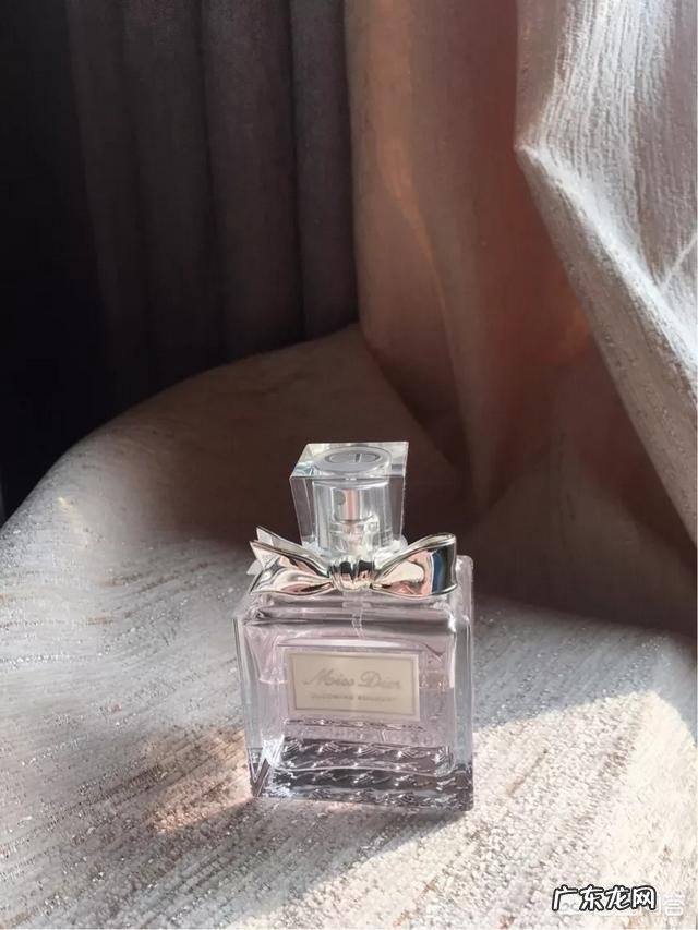 最近很喜欢淡香水，有哪些留香时间长，味道很舒服的淡香水推荐吗？