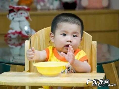 6个月婴儿该如何喂养,需特别注意哪些?