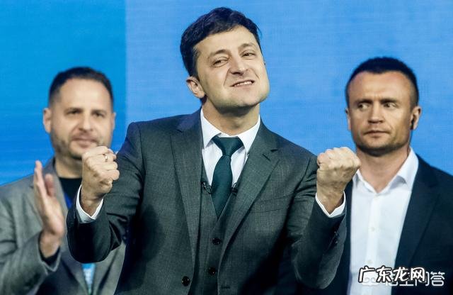 怎么看待美国调转风向，欲拉拢泽连斯基对抗俄罗斯，乌克兰会再次成为美国的马前卒吗？