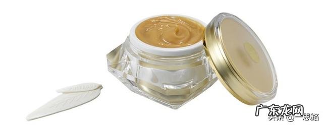 如何选择一款适合的抗衰老护肤品?