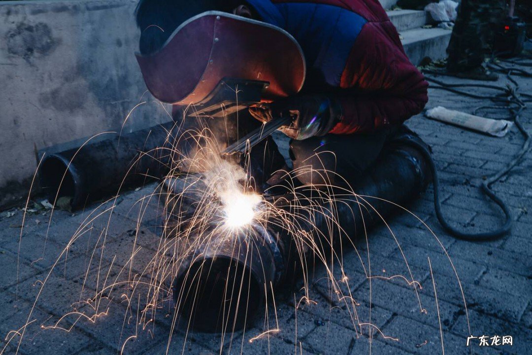 烧电焊后眼睛痛怎么办