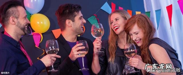 中国酒桌文化有哪些陋习?