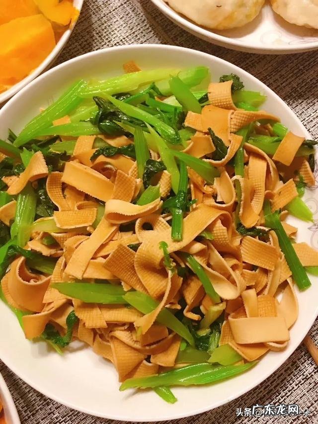 如何把素菜炒好？