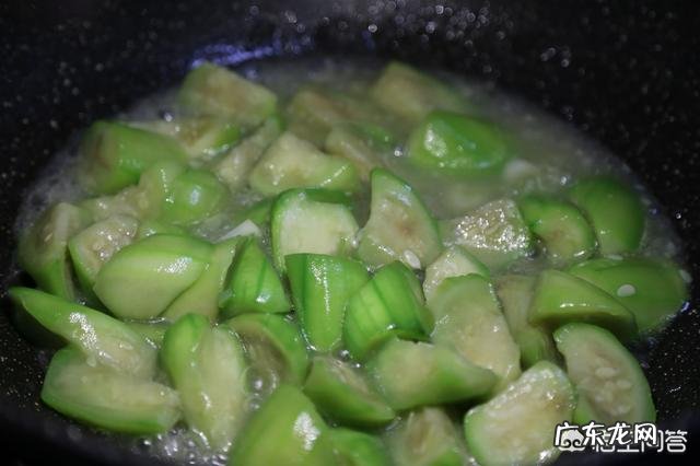 如何把素菜炒好？