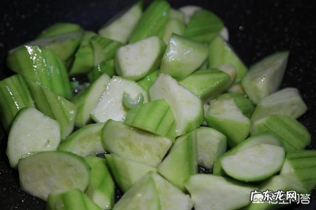 如何把素菜炒好？