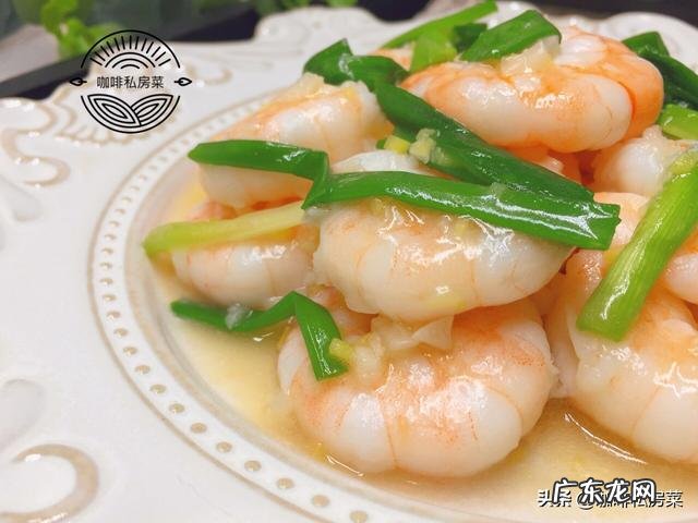 今年过年想给父母妻儿做一桌年夜饭,请推荐六个菜?