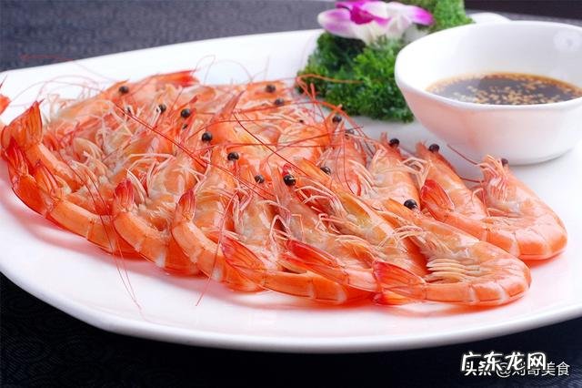 今年过年想给父母妻儿做一桌年夜饭,请推荐六个菜?