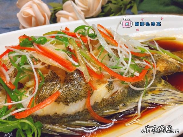 今年过年想给父母妻儿做一桌年夜饭,请推荐六个菜?