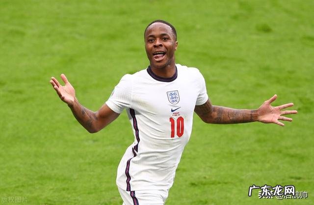 欧洲杯终结之战!“让足球回家”最后是回哪里呢?