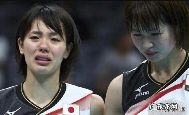 中国女排在打比赛的时候很少像日韩、欧美球队那样刻意化妆,这是为什么?