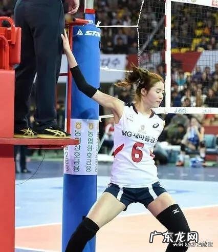 中国女排在打比赛的时候很少像日韩、欧美球队那样刻意化妆,这是为什么?