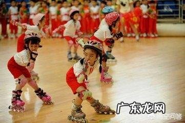 西安一场儿童马拉松险些出现踩踏事故,带孩子参加活动,家长应该注意什么?