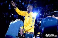 都说科比的黑曼巴精神影响了很多人。但他为什么要退役那么早？