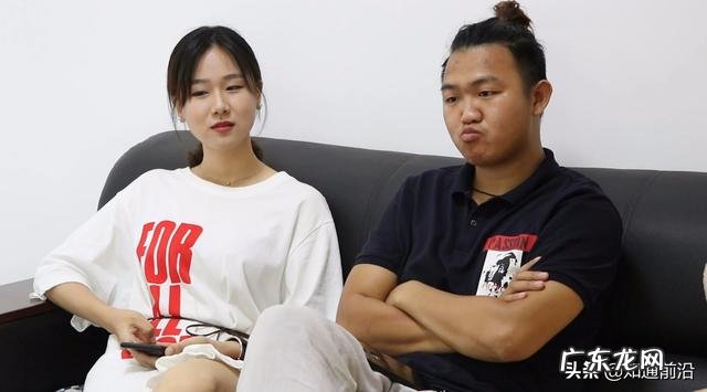 当女人发现老公有了婚外情,她是该离婚还是隐忍?