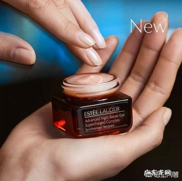 工作总使用电脑，有什么护肤产品推荐吗？