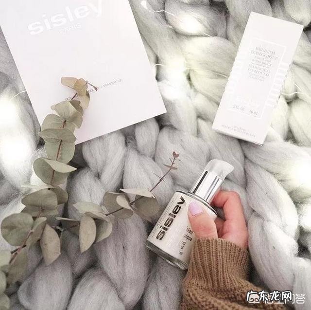 工作总使用电脑,有什么护肤产品推荐吗?