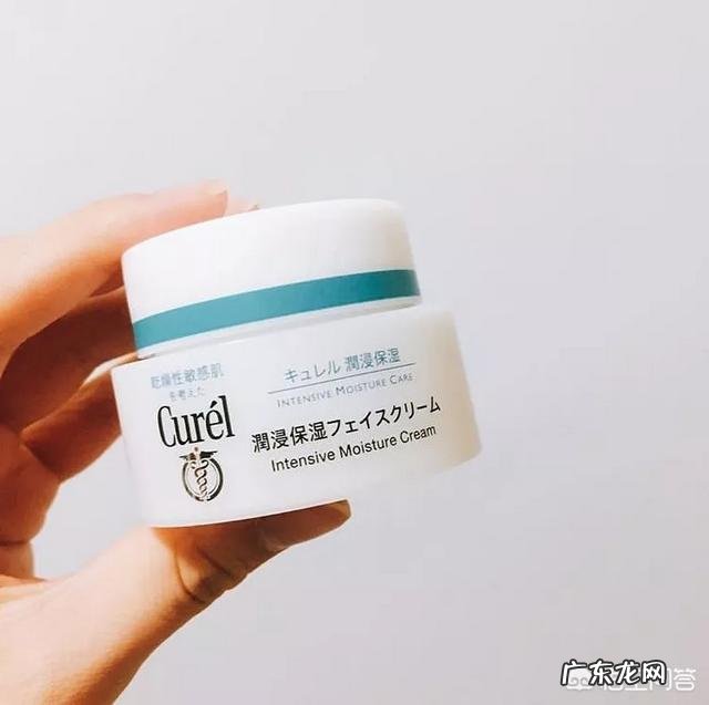 工作总使用电脑，有什么护肤产品推荐吗？