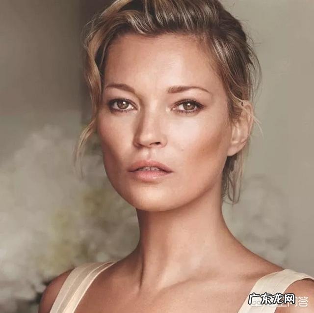 工作总使用电脑,有什么护肤产品推荐吗?