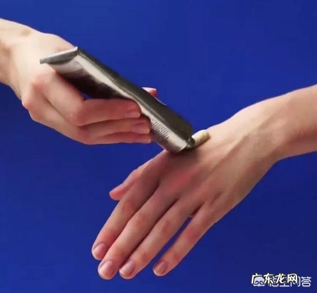 工作总使用电脑，有什么护肤产品推荐吗？