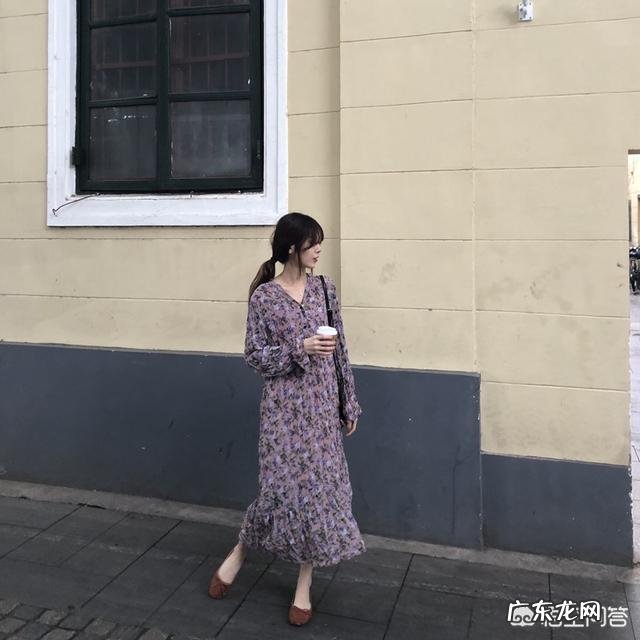 如何玩转连衣裙搭配?