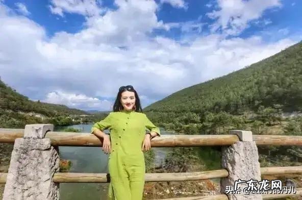 出去玩,穿什么才能够舒适实用又好看呢?