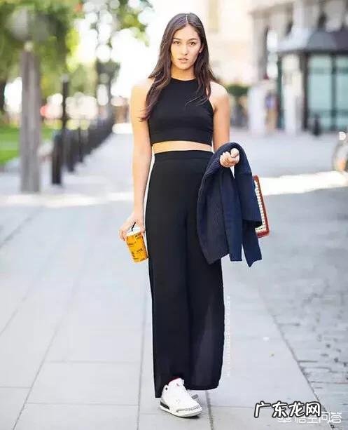 上半身肥胖的女生,怎么穿衣服才好看?