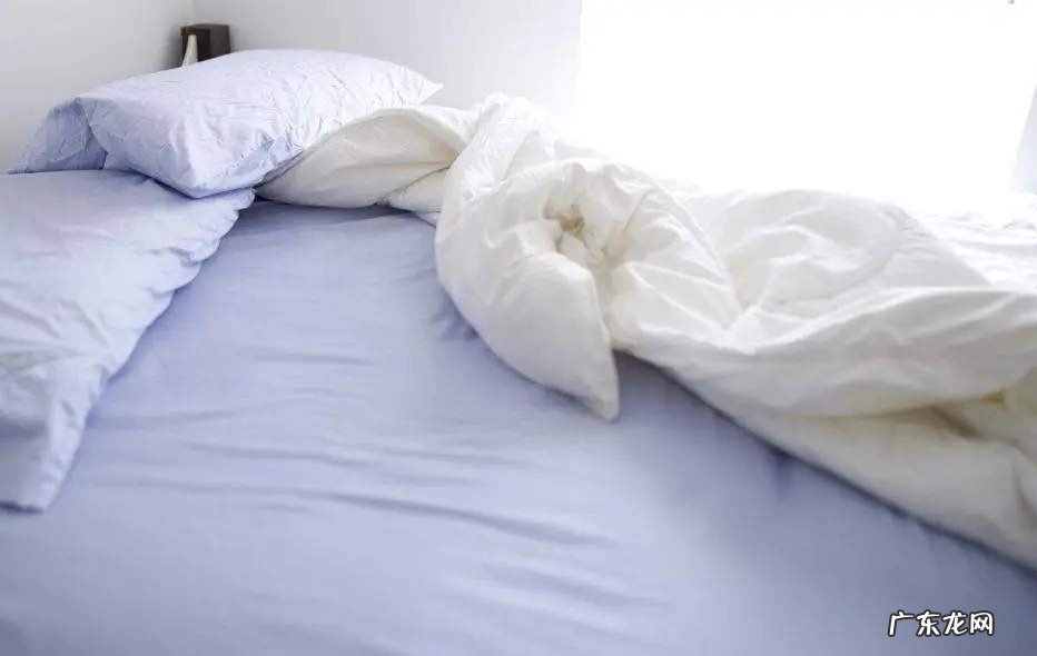 清洗干血渍的方法