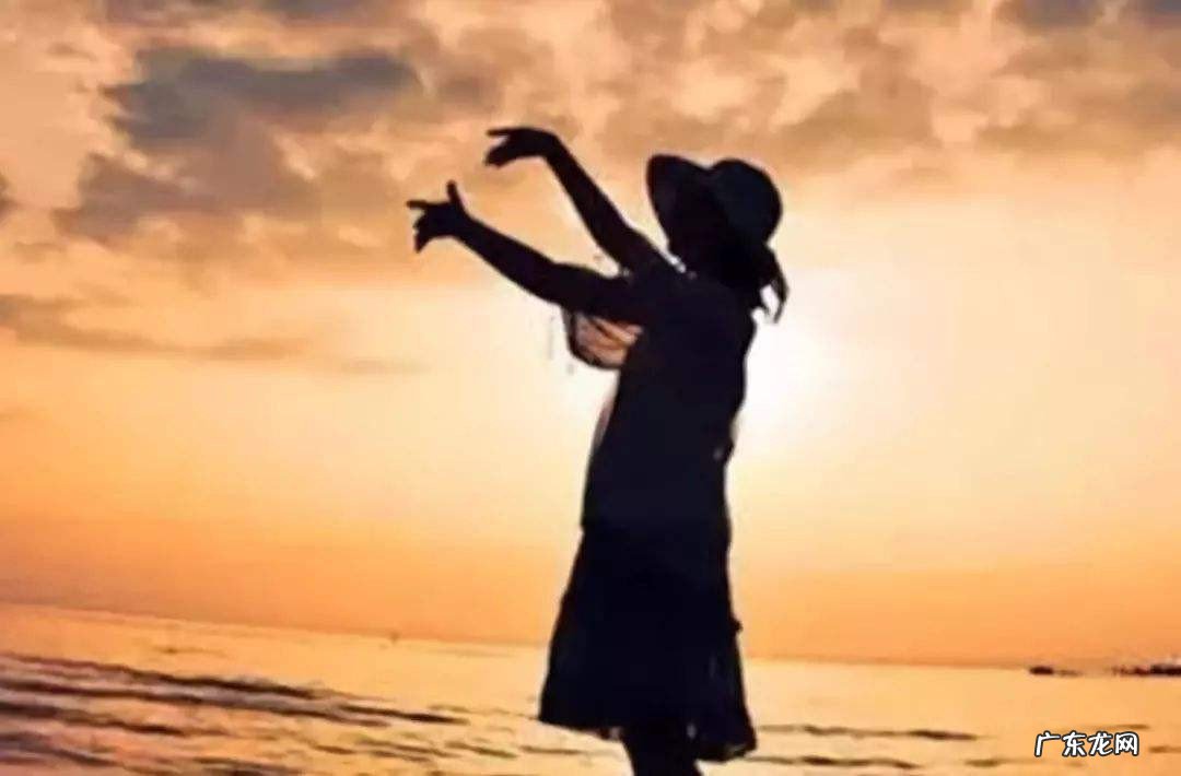 如何判断一个女生爱不爱自己