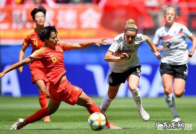 迫于外界压力,下一场中国女足比赛,会不会让王霜首发?
