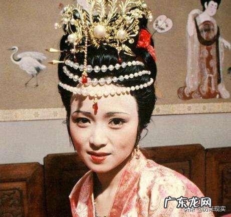 《红楼梦》中如何理解,洞明世事皆学问,人情练达即文章,这一句话?