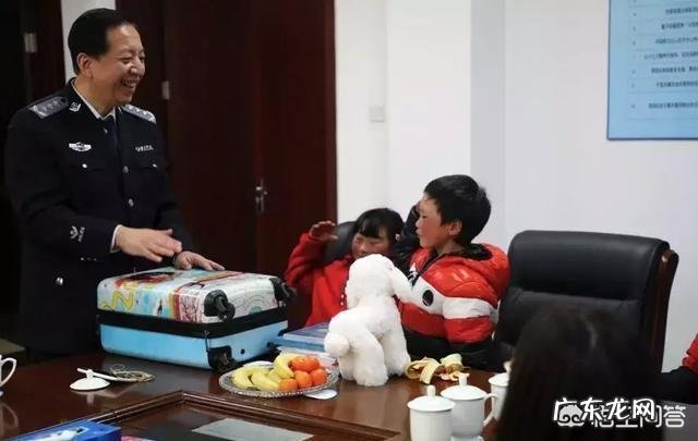 冰花男孩上北京,是帮助还是捧杀?