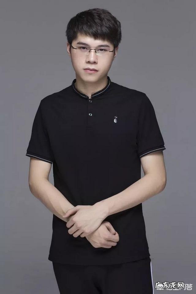 英雄联盟主播和“喷子”刚正面，solo赛输一次5000点券，80场仅输5场，你怎么看？