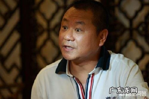 春天Polo衫如何穿？