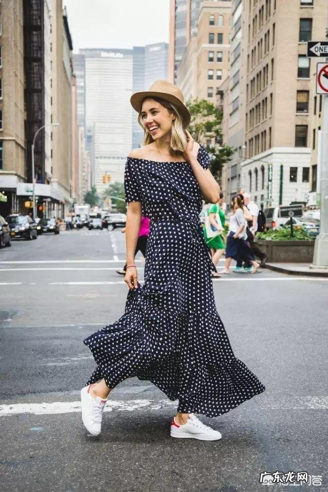 秋天有哪些时尚好看的长袖连衣裙？要怎么搭配呢？