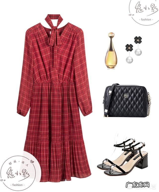 秋天有哪些时尚好看的长袖连衣裙?要怎么搭配呢?