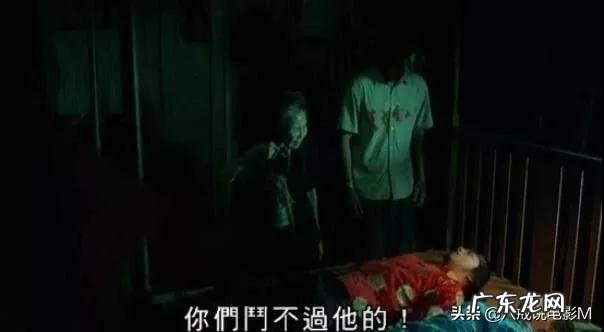 你小时候看过最恐怖的电影叫什么名字？就是看了以后钻被窝里蒙住头出了一身汗？