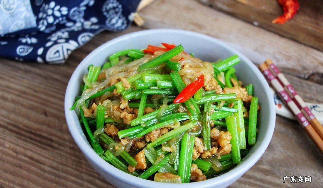 芹菜炒肉要怎么炒才好吃