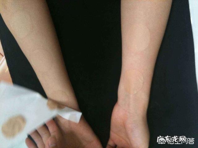 #最强美妆#有哪些持妆度超赞的粉底液可以推荐?