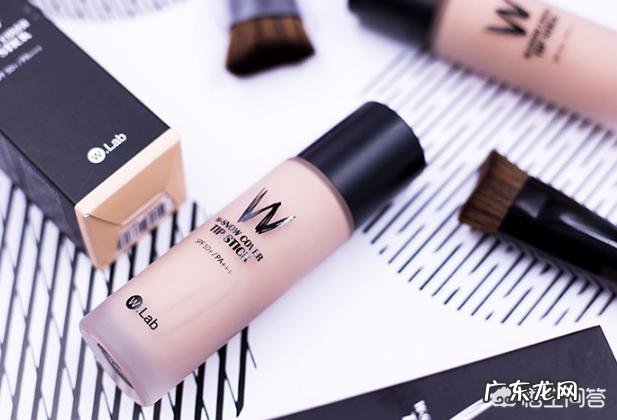 #最强美妆#有哪些持妆度超赞的粉底液可以推荐?