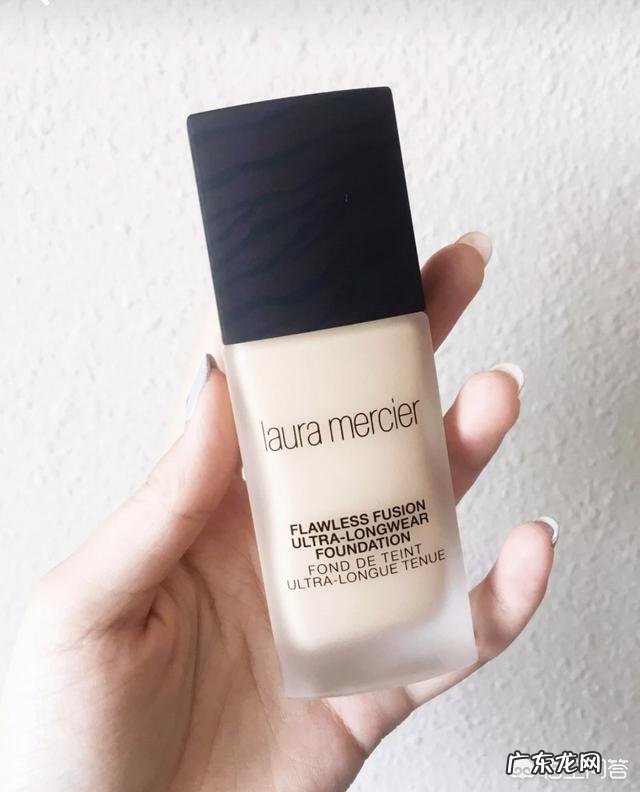 #最强美妆#有哪些持妆度超赞的粉底液可以推荐?