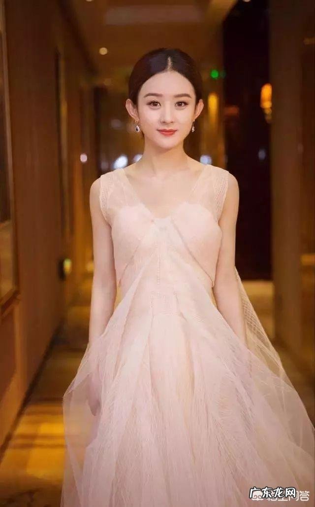 赵丽颖穿十万长裙压轴出场,到底颖宝适合哪种风格的搭配?