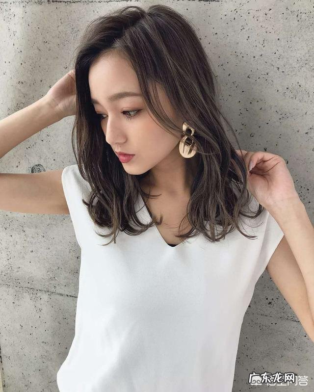 春夏发型锁骨卷怎么样?