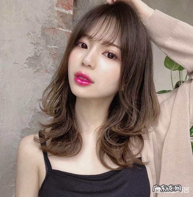 春夏发型锁骨卷怎么样?